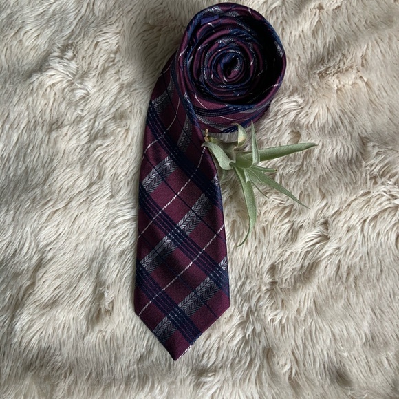 Purple tie - Picture 2 of 4